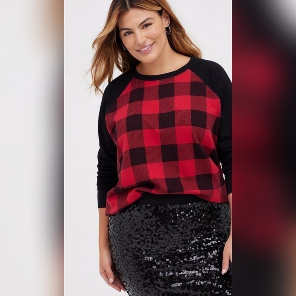 NWT Torrid Classic Fit Cozy Fleece Crew Neck Raglan Sweatshirt